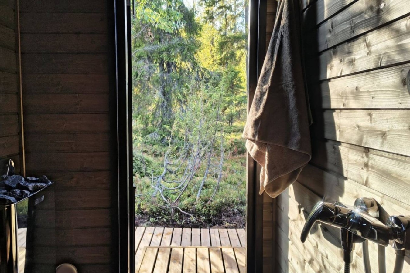 Borealis Village – mökkien kuvia 8